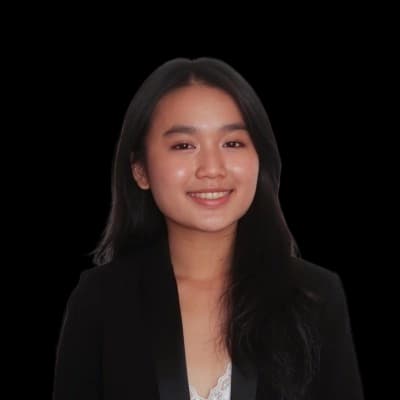 Headshot photo of Linda Team Headshot